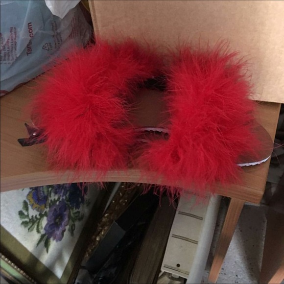 FLUFFY SLIDES BROWN BOTTOMS.... - Picture 4 of 4